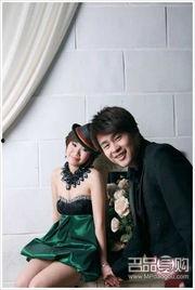 丝袜婚纱照,展现独特魅力的时尚婚纱摄影